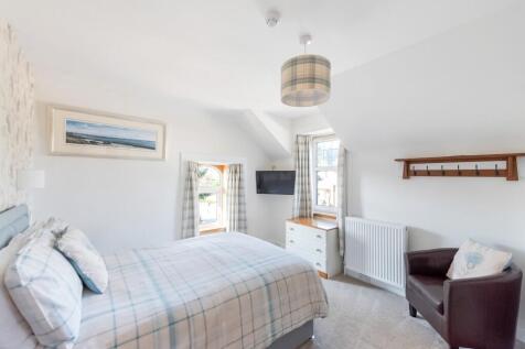 Upper Bed