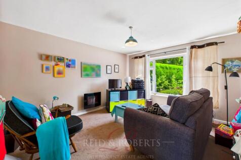 CAM03999G0-PR0159-STILL018.jpg