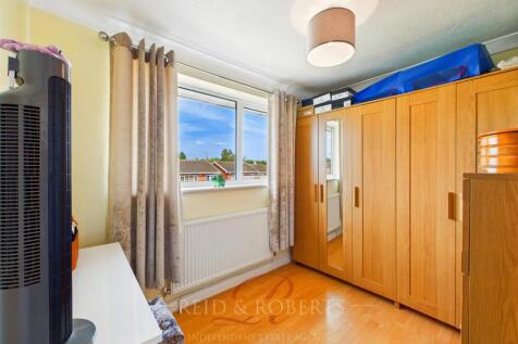 CAM03999G0-PR0164-STILL013.jpg