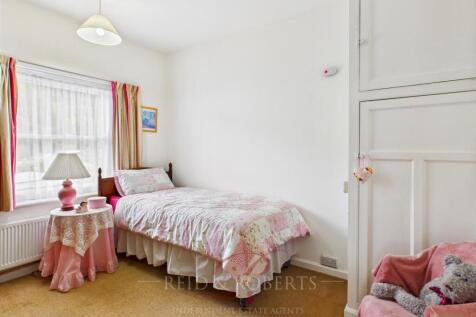 CAM03999G0-PR0168-STILL018.jpg