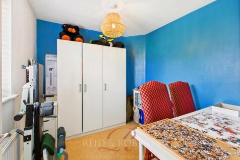 CAM03999G0-PR0169-STILL017.jpg