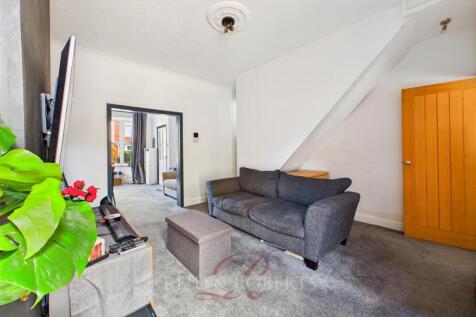 CAM03999G0-PR0170-STILL006.jpg