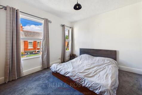 CAM03999G0-PR0170-STILL027.jpg