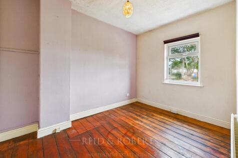 CAM03999G0-PR0175-STILL013.jpg