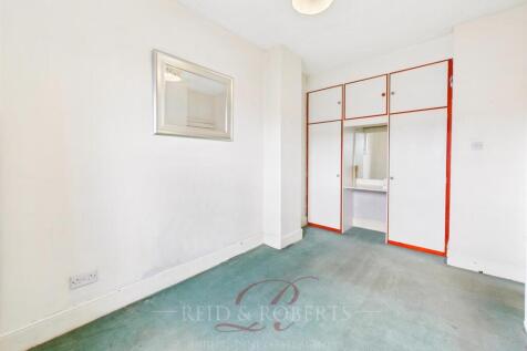 CAM03999G0-PR0175-STILL017.jpg