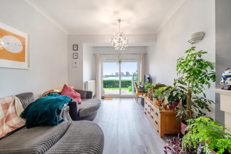 1360368-4-68dfb6f...