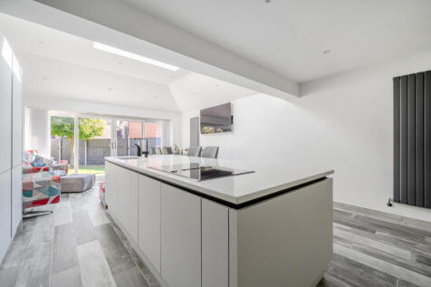 1370534-10-68f0e2...