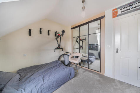 1373660-10-690247...