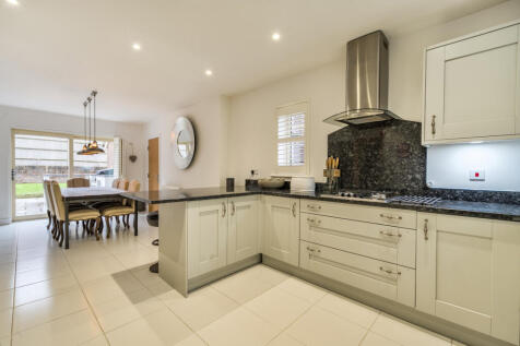 1376061-19-690e18...