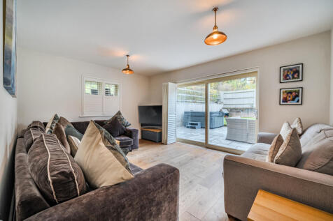 1376061-17-690e18...