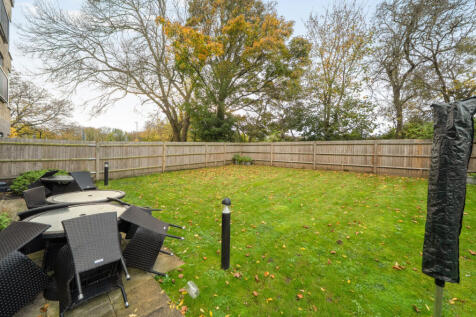 1376786-5-690e10c...