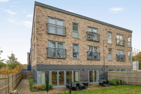 1376786-4-690e10a...