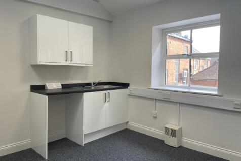 Suite 15 - 1st Floor