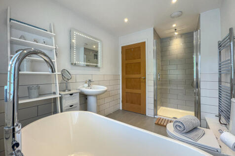 bathroom (2)