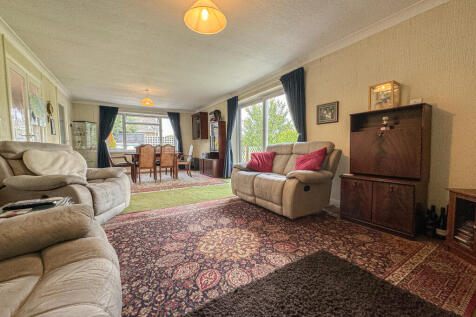 Living Dining Room (2)