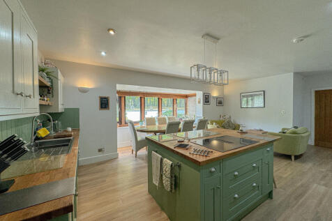 Kitchen Dining Family