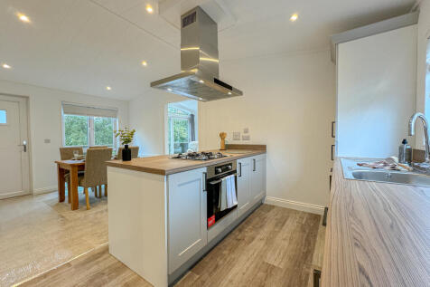Kitchen Dining (3)