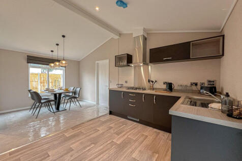 Kitchen Dining Room (3)