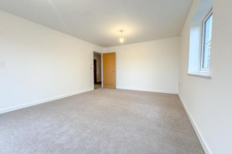 Living Room (2)