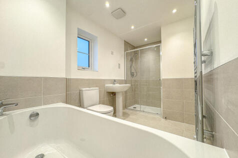 Bathroom (3)