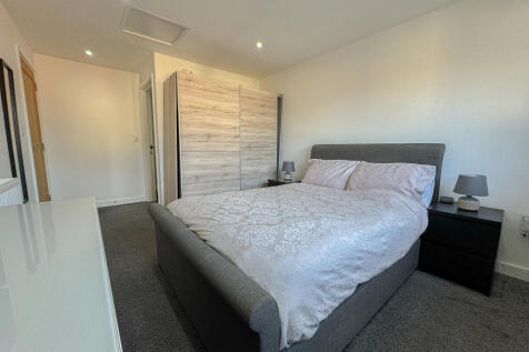 Bed 1 (2)