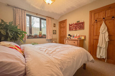 Bed 3 (2)