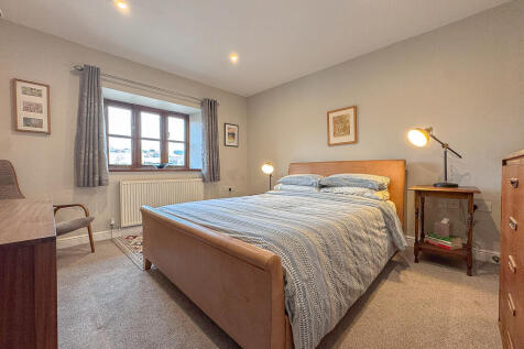 Bed 1 (2)