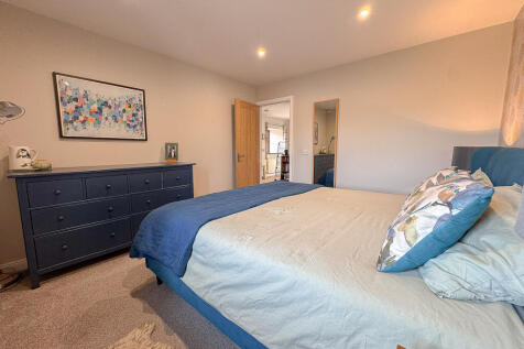 Bed 2 (3)