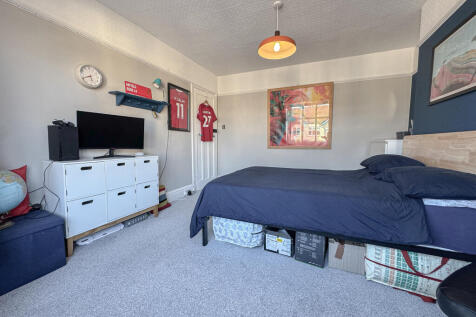 Bed 2 (2)
