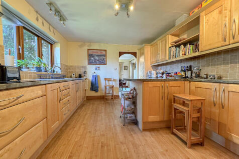 Kitchen (2)