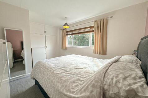 Bed 1
