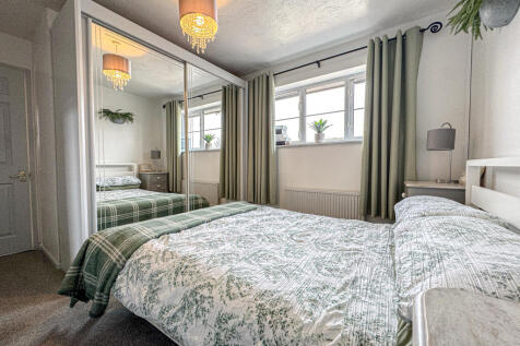 Bed 1 (2)