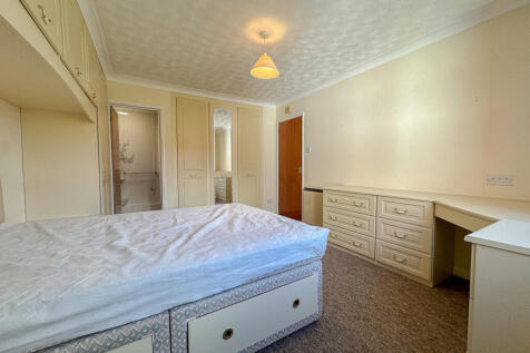 Bed 1 (2)
