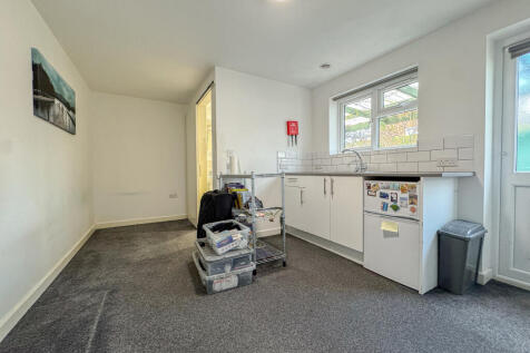Studio 1 - Living Kitchen Bedroom