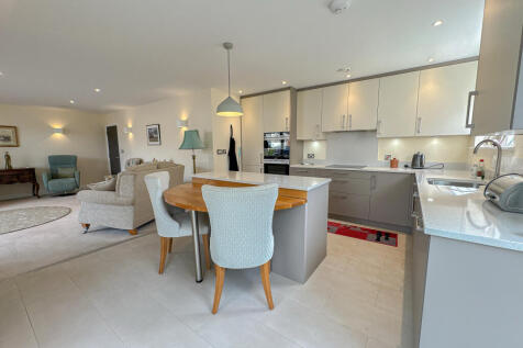 Kitchen (2)