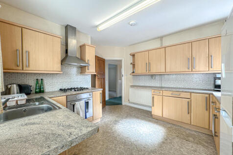 Kitchen (2)