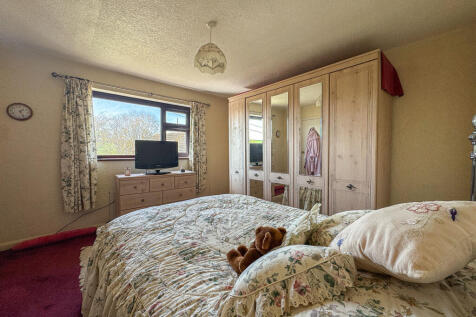 Bed 1 (2)