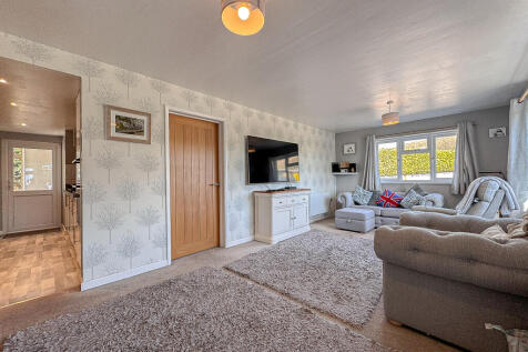 Annexe living room (2)