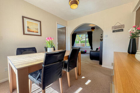 Dining Room (2)