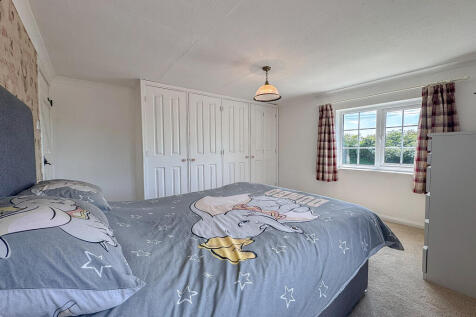 Bed 1 (3)