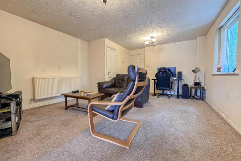 Living Room (2)