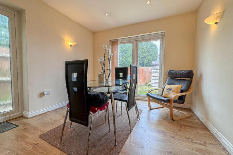 Dining Room (2)