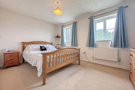 Bed 1 (2)