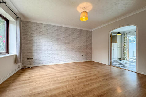 Living Room (3)
