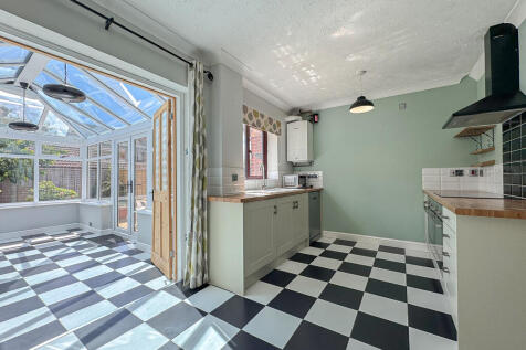 Kitchen (2)