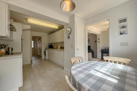 Kitchen (2)