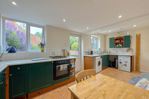 Kitchen (2)