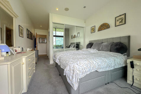 Bed 1 (2)