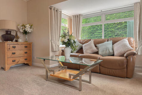 Living Room (4)