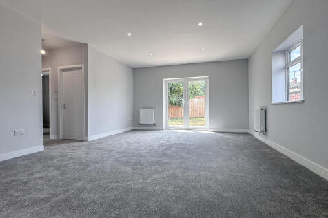 Living Dining Area